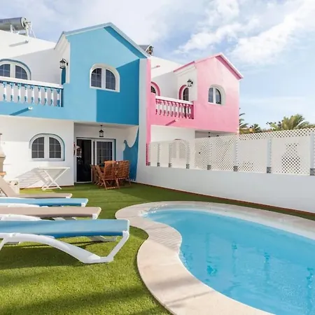 别墅 Coralejo Agua With Private Pool, Bbq & Fast Wifi By Amazzzing Travel