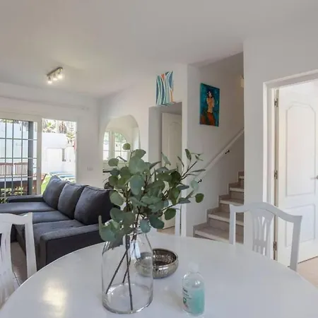 Corralejo Beach Villa Agua With Private Pool, Bbq & 30 Seconds To The Beach By Amazzzing Travel Villa Corralejo