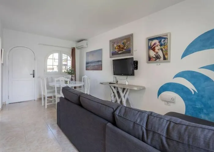 Corralejo Beach Villa Agua With Private Pool, Bbq & 30 Seconds To The Beach By Amazzzing Travel *