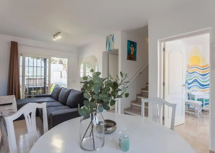 Corralejo Beach Villa Agua With Private Pool, Bbq & 30 Seconds To The Beach By Amazzzing Travel Villa Corralejo