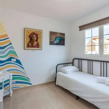 Agua With Private Pool, Bbq & 30 Seconds To The By Amazzzing Travel Вилла *